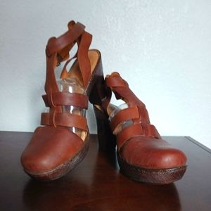 Born Platform Sandal